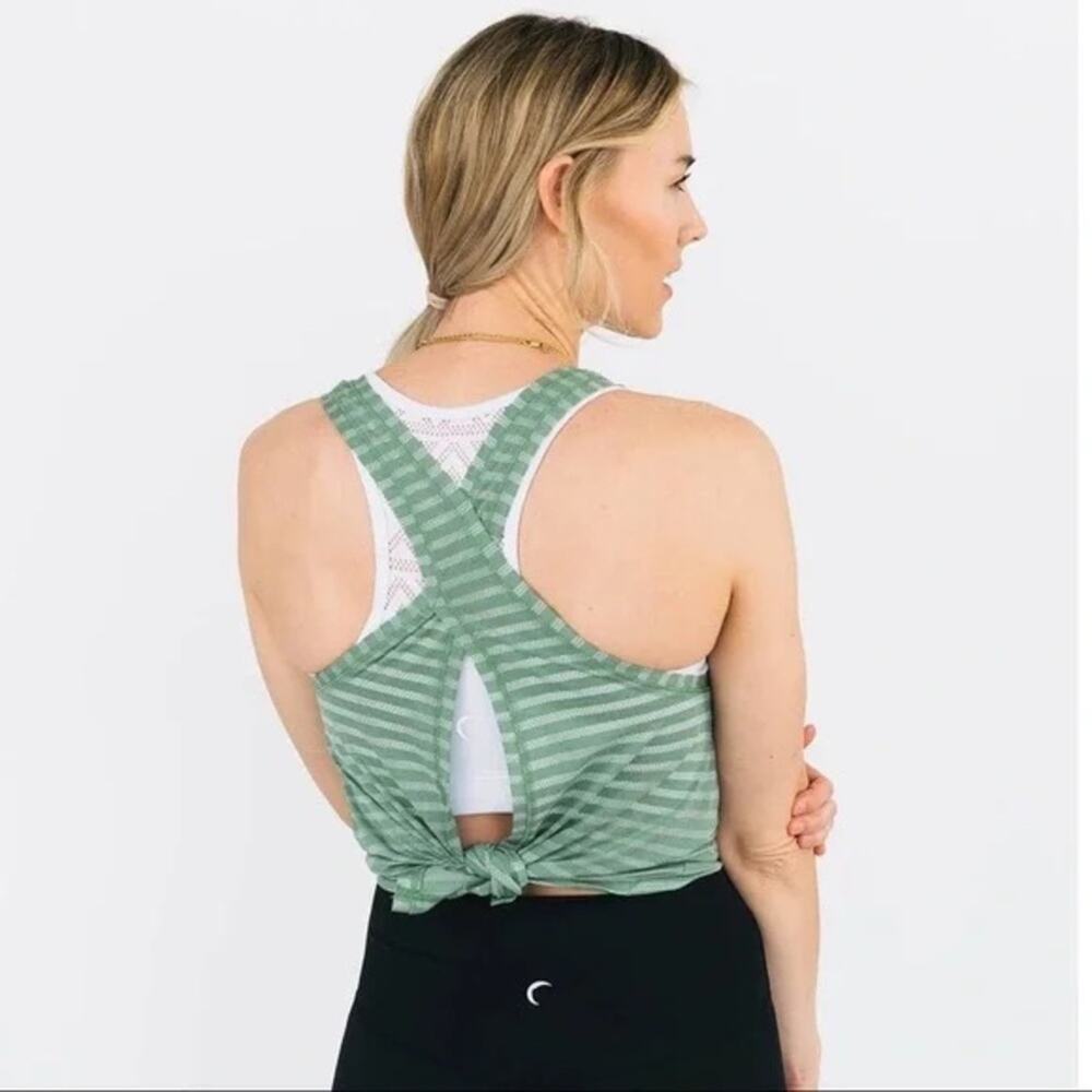 ZYIA Active Green Striped Open Back Tie Tank Top Size Large